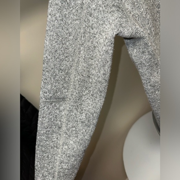 Women’s Small Gray Patagonia Fleece - Picture 12 of 12